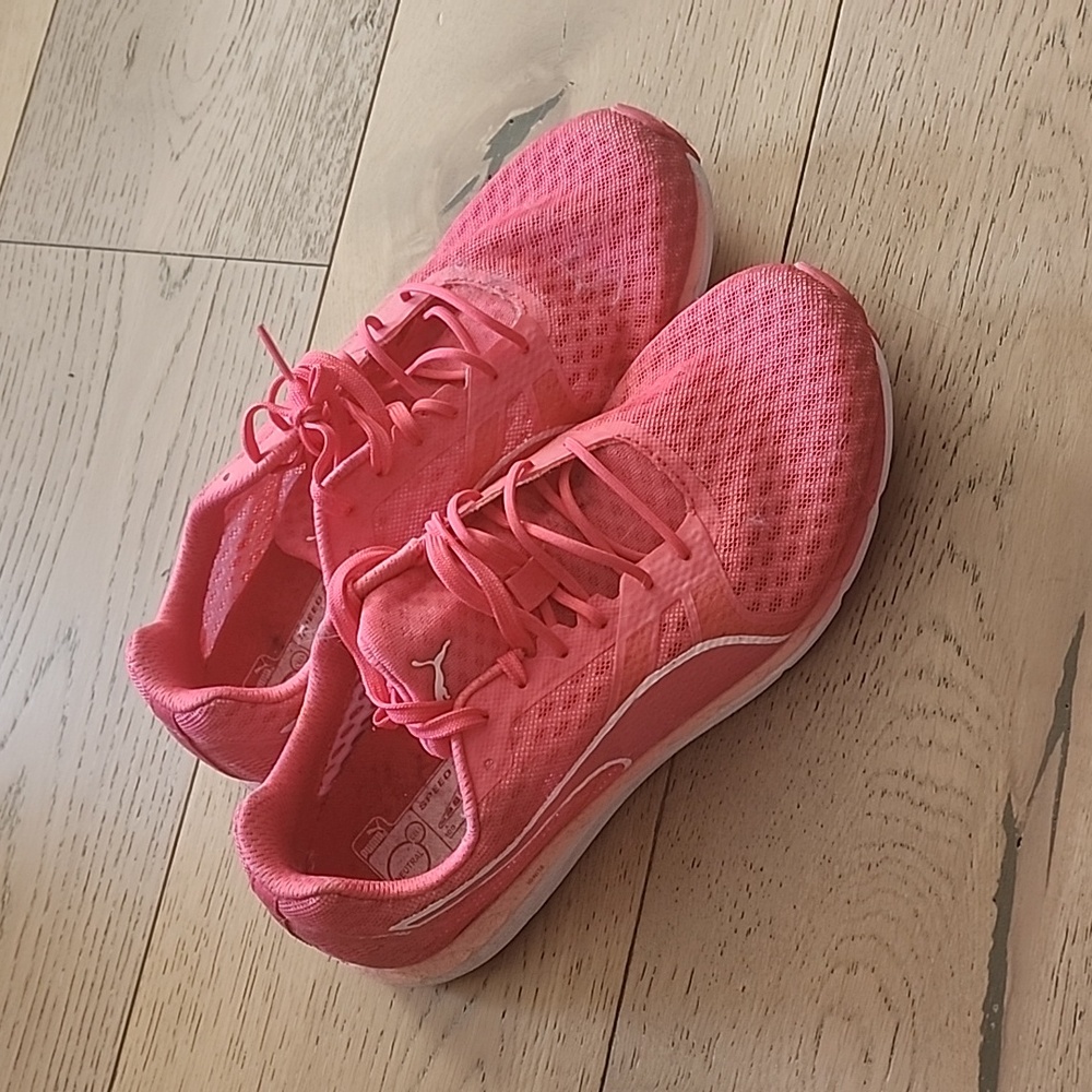 Puma Sneakers 9.5